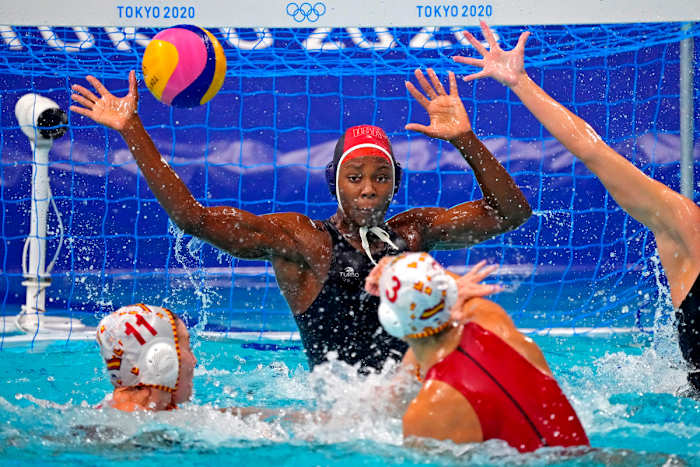 ashleigh-johnson-water-polo-gold